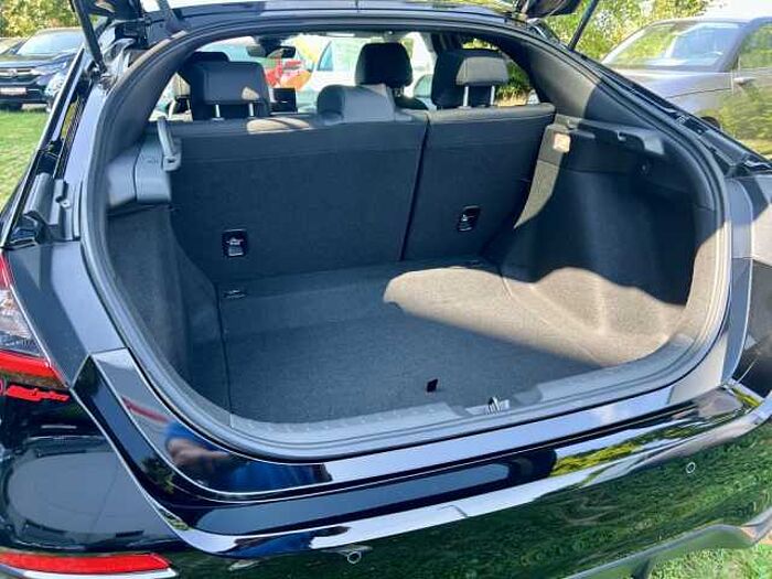 Honda Civic e:HEV 2.0 i-MMD Hybrid Sport