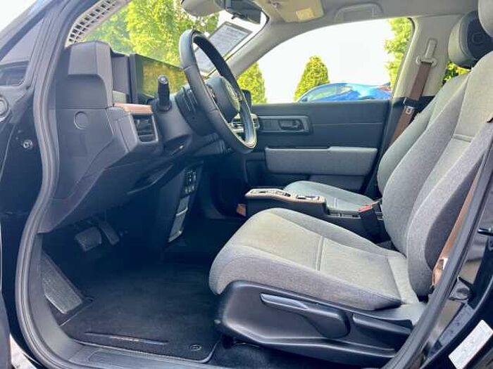 Honda Honda e Advance 17